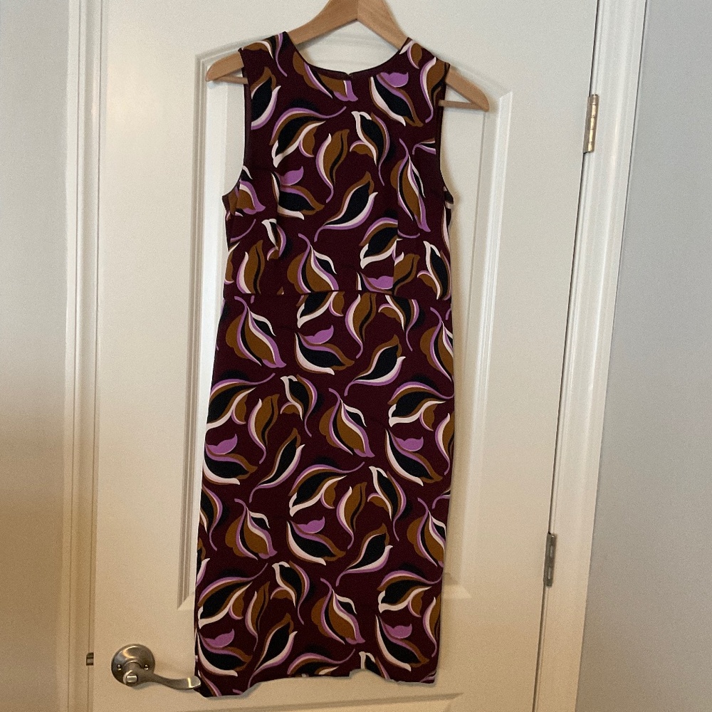 Sleeveless multicolored floral dress